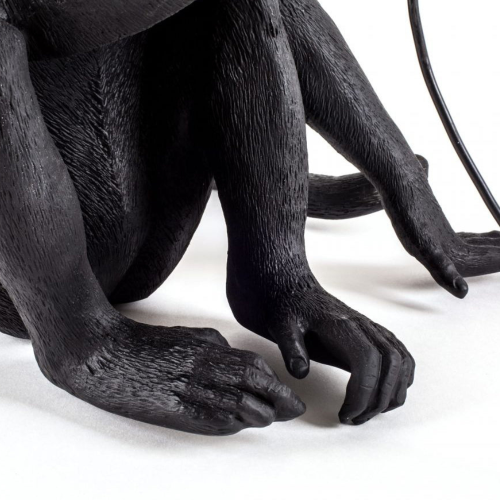 Verspielte Affen-Tischlampe – Skulpturale Tierkunst Schreibtischleuchte
