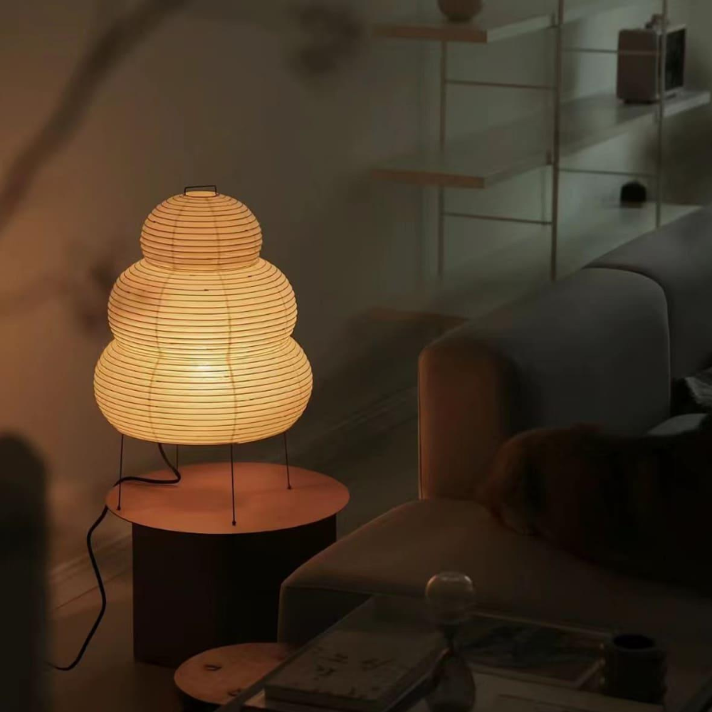 Japanische Reispapier-Tischlampe mit vier Beinen – Wabi Sabi gestufte Laterne