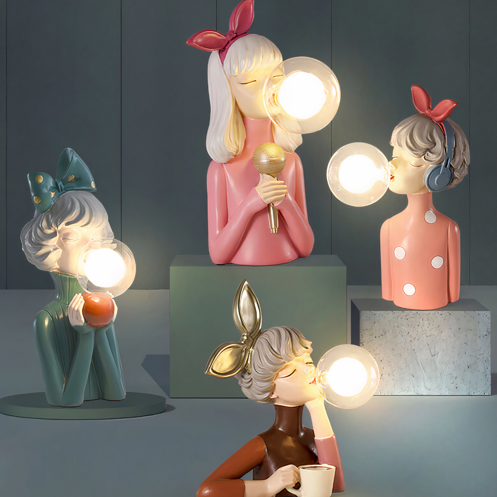 Lampe figurine de fille avec orbe en verre bulle - Décor pop art fantaisiste