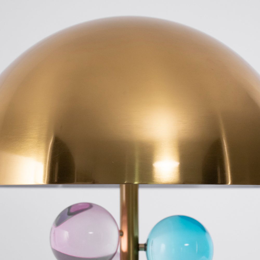 Skulpturale Glascluster-Akzentlampe mit Marmorsockel – Art Deco Metall-Wandleuchte