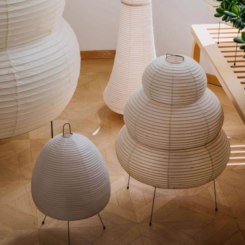 Japanische Reispapier-Tischlampe mit vier Beinen – Wabi Sabi gestufte Laterne