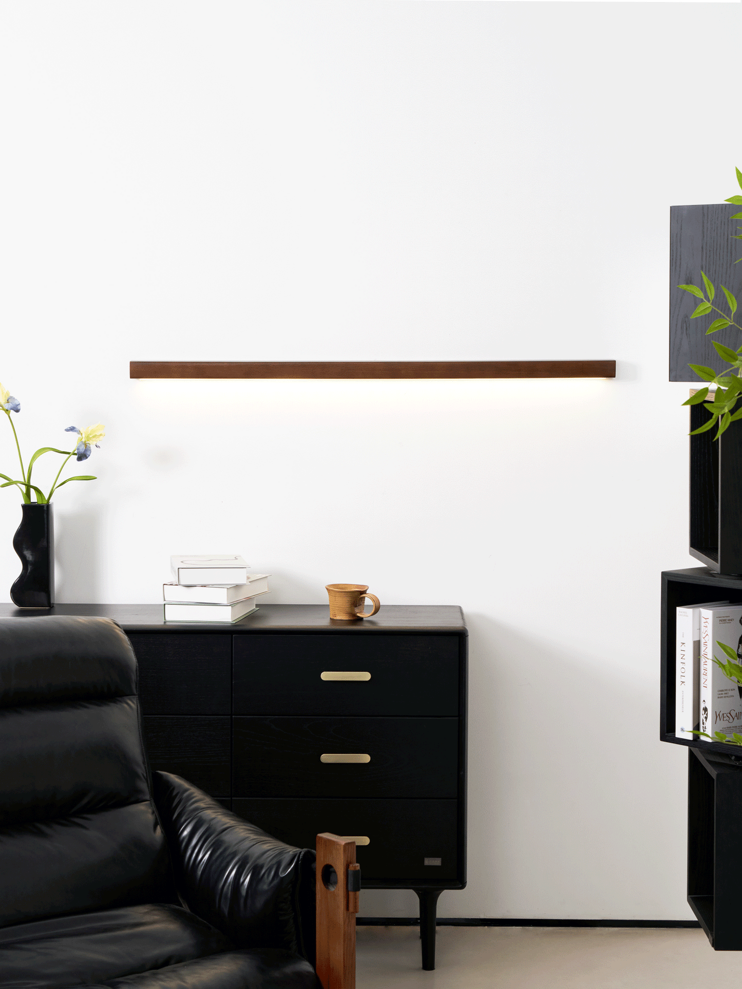 Ridge Wall Light