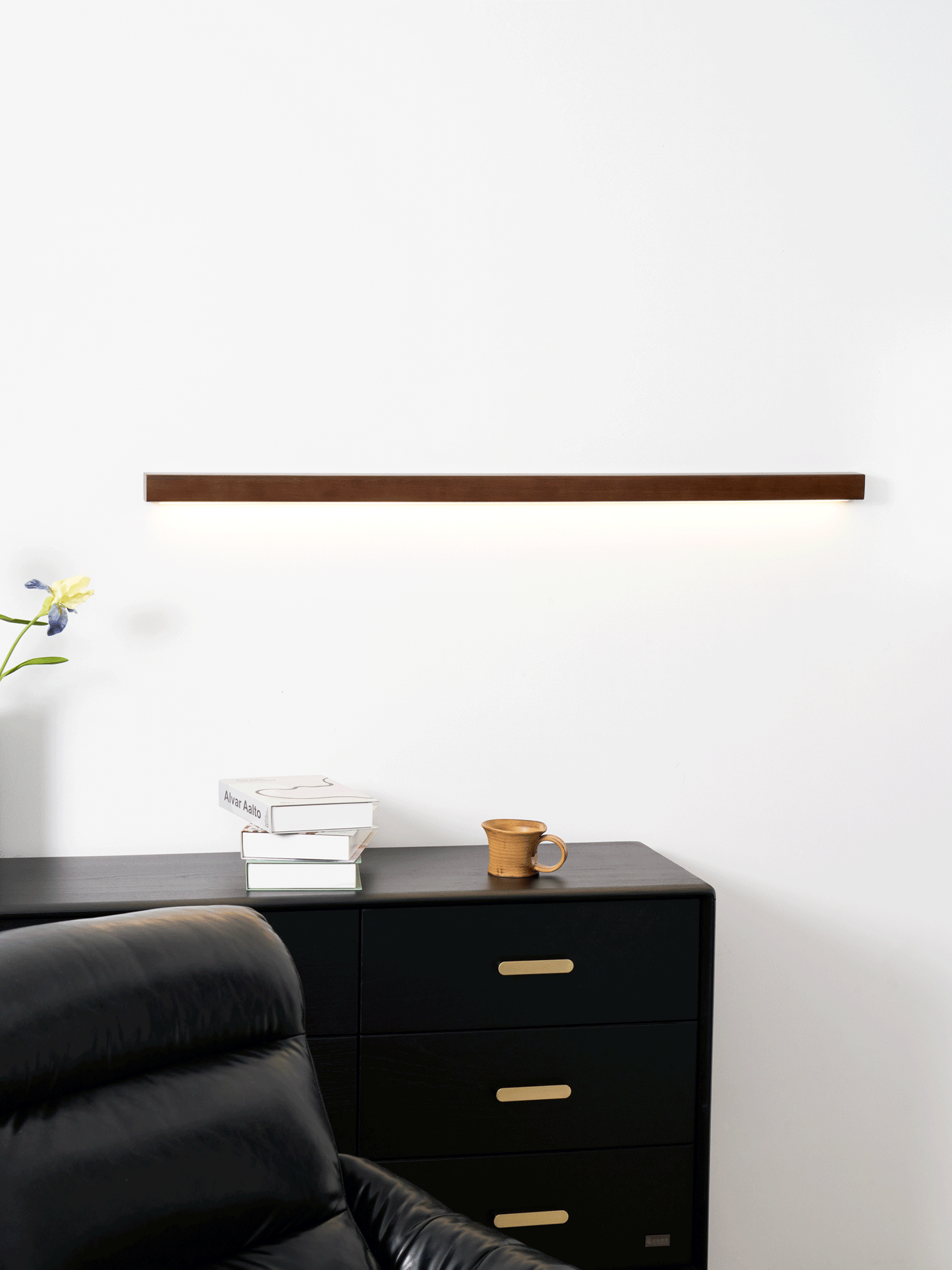 Ridge Wall Light
