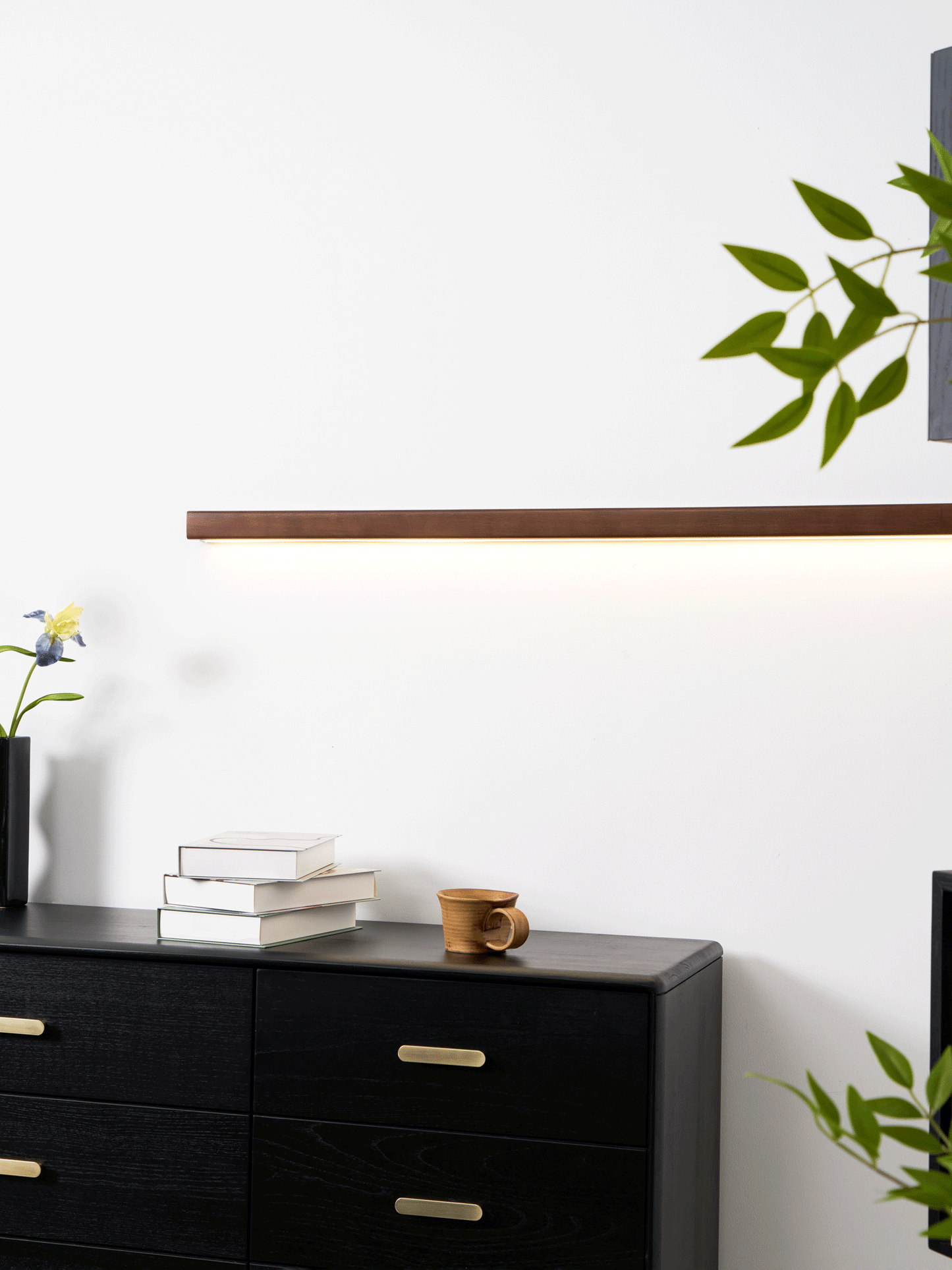 Ridge Wall Light