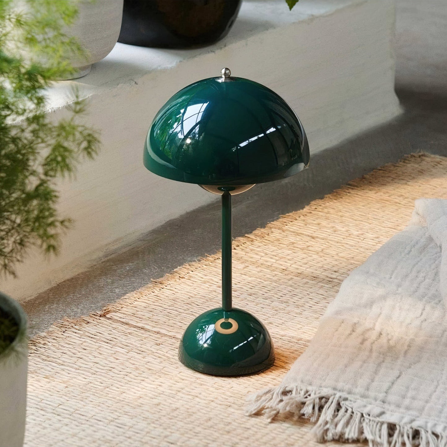 Duomo Portable Table Lamp