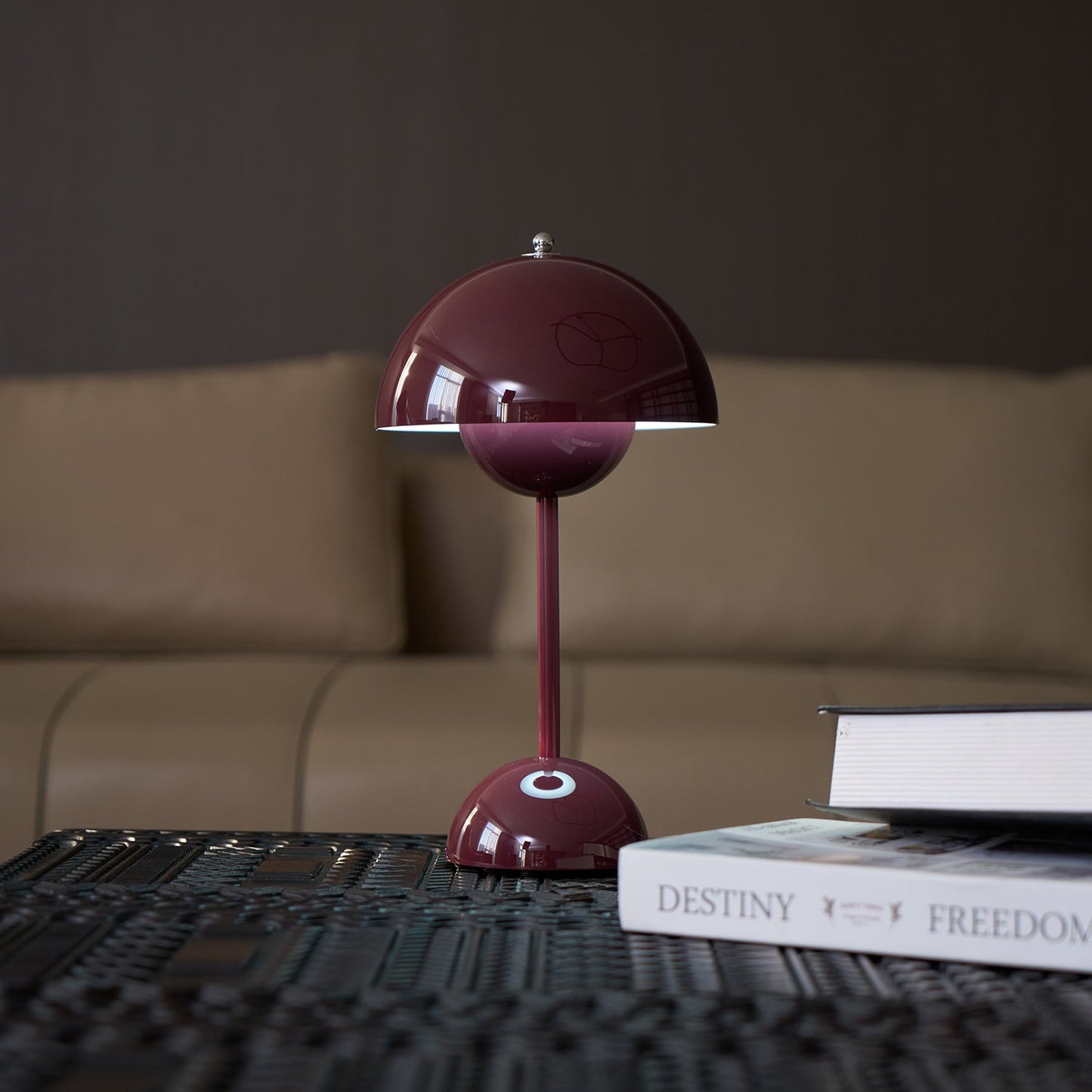Duomo Portable Table Lamp