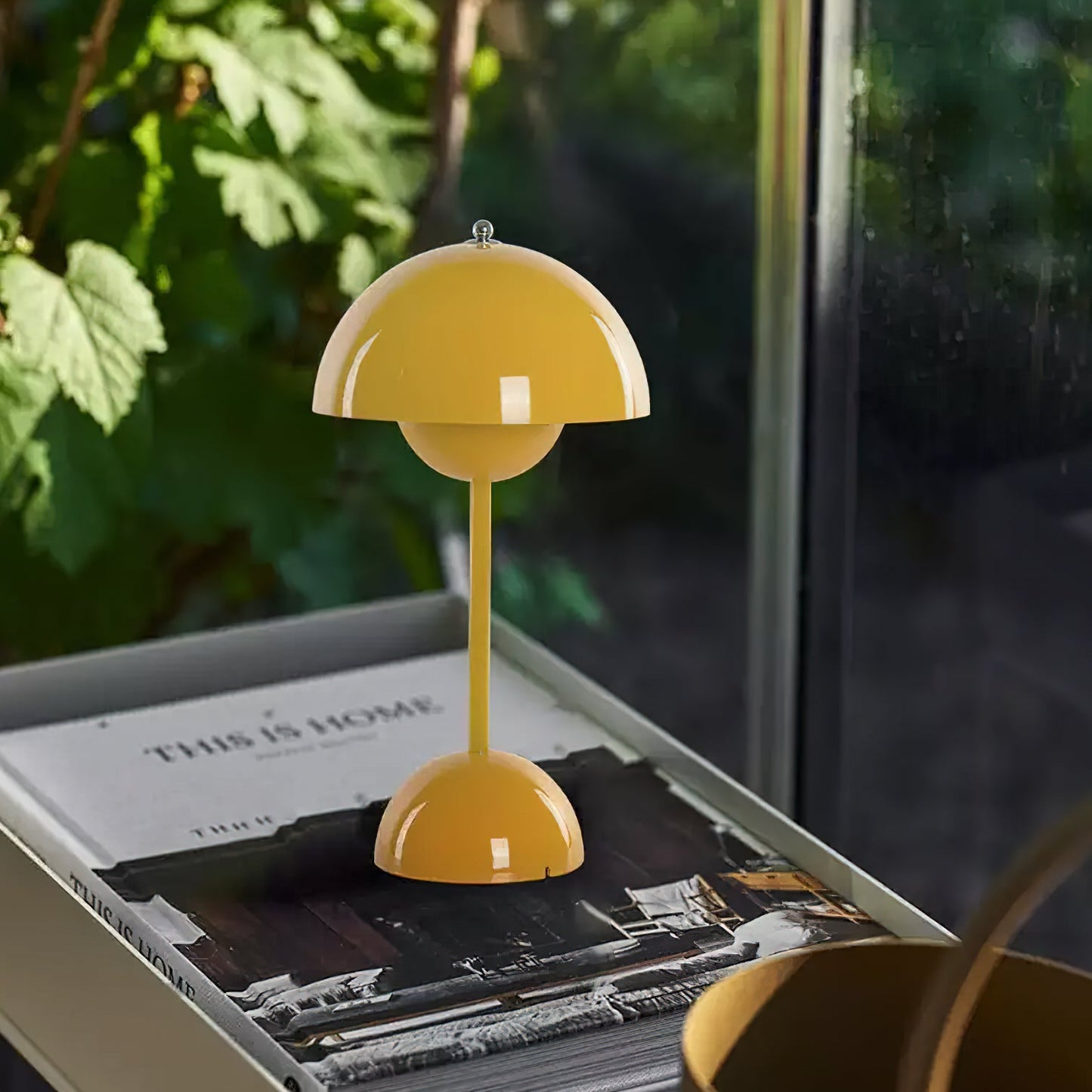 Duomo Portable Table Lamp
