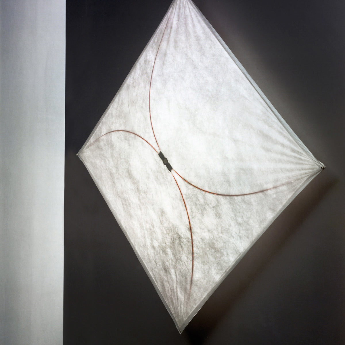 Kite Wand- & Deckenleuchte
