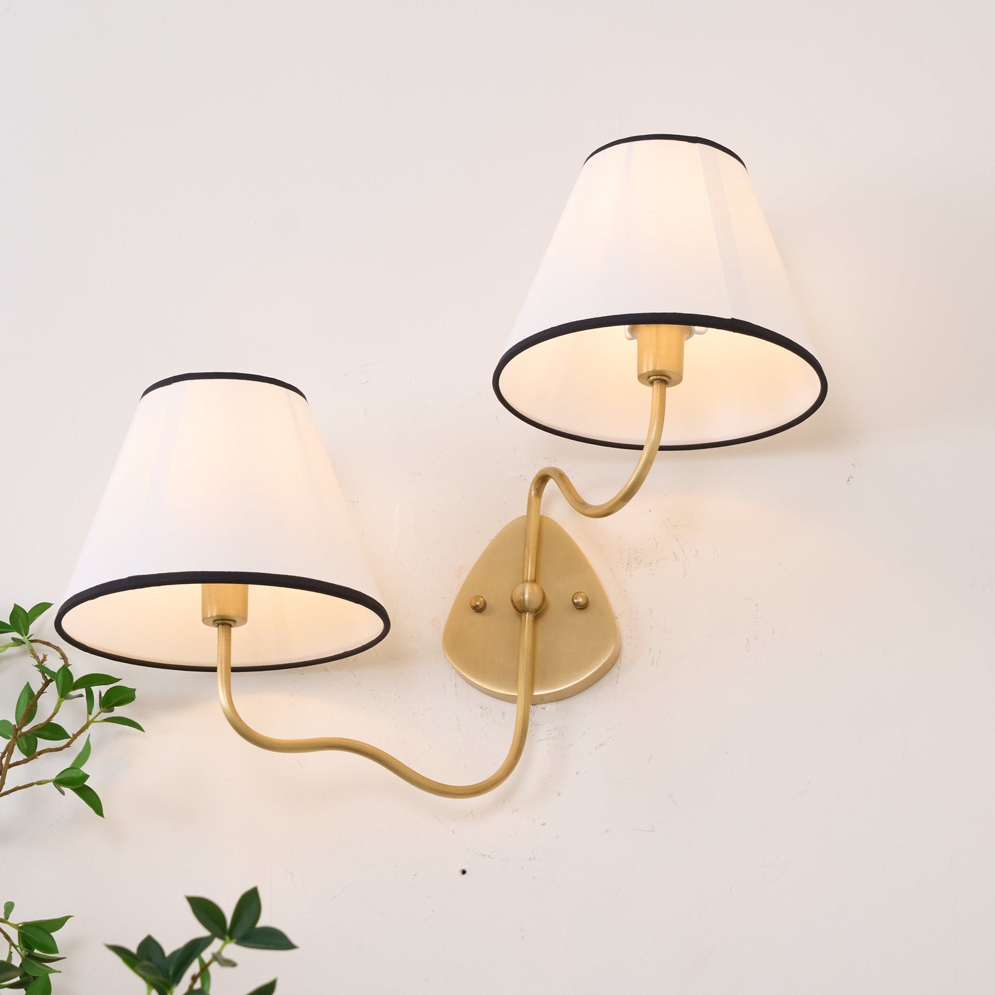 Contour Wall Sconce