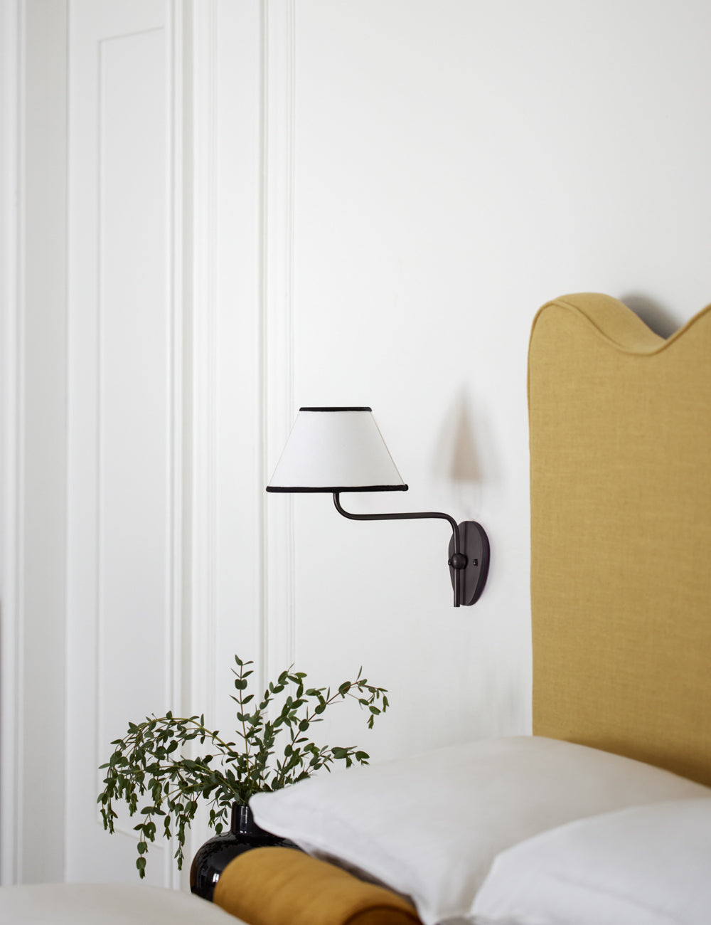 Contour Wall Sconce