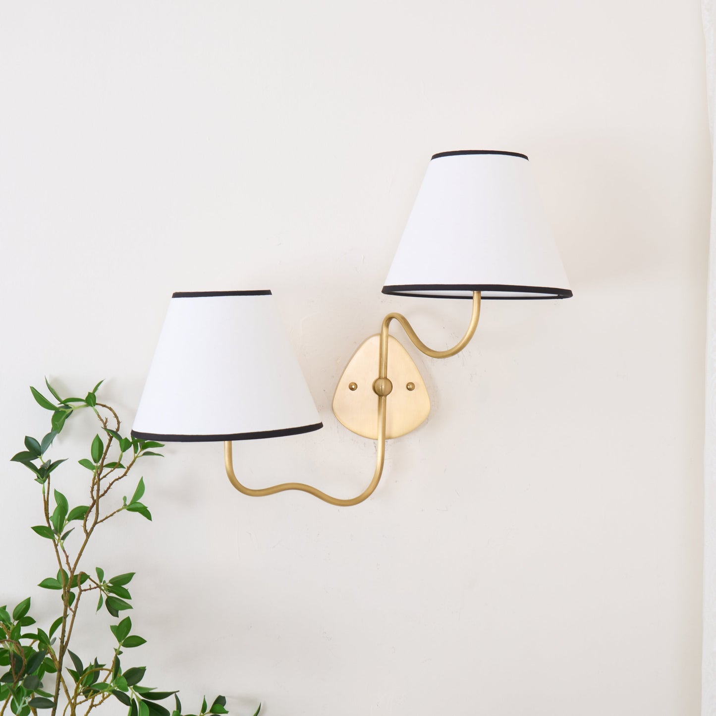 Contour Wall Sconce