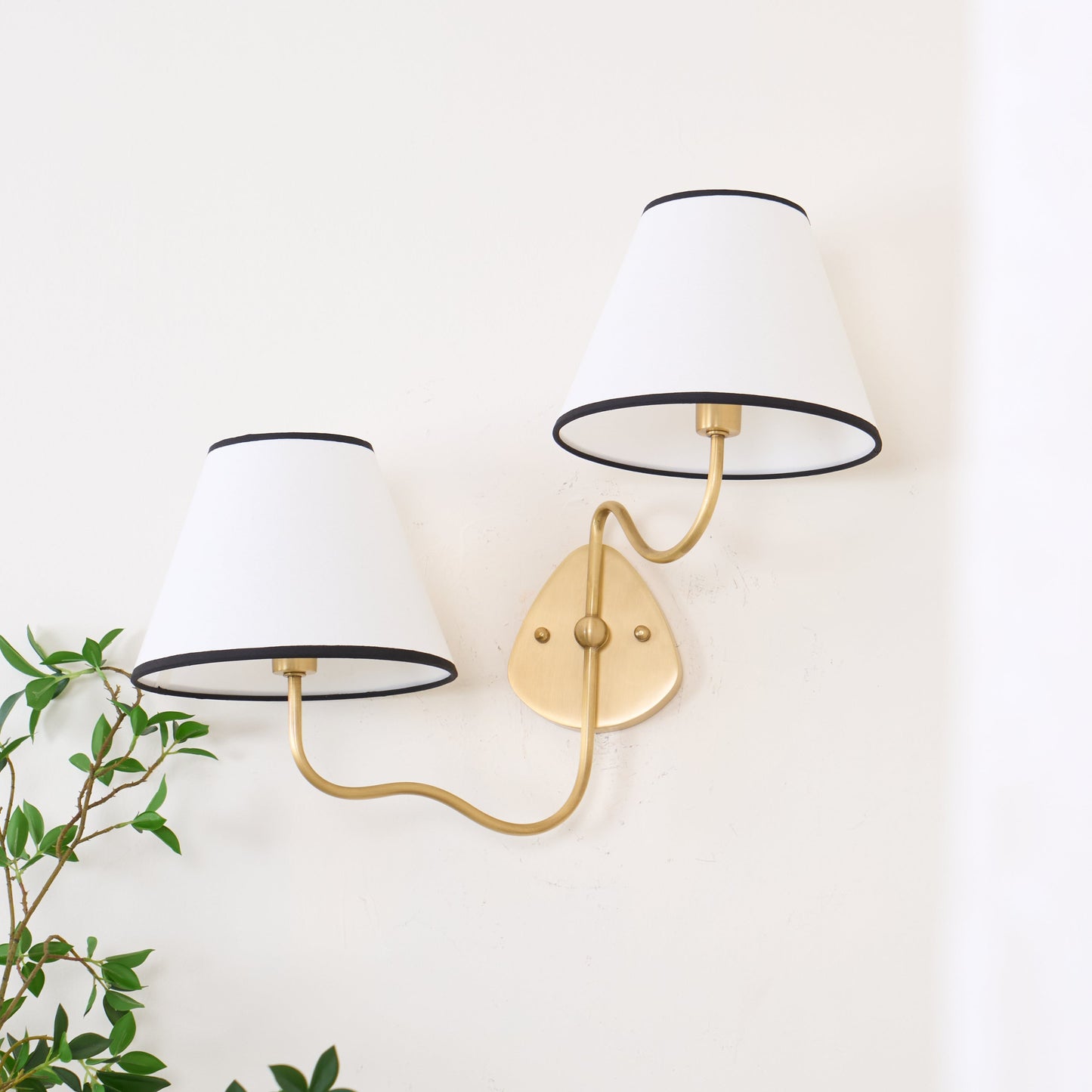 Contour Wall Sconce