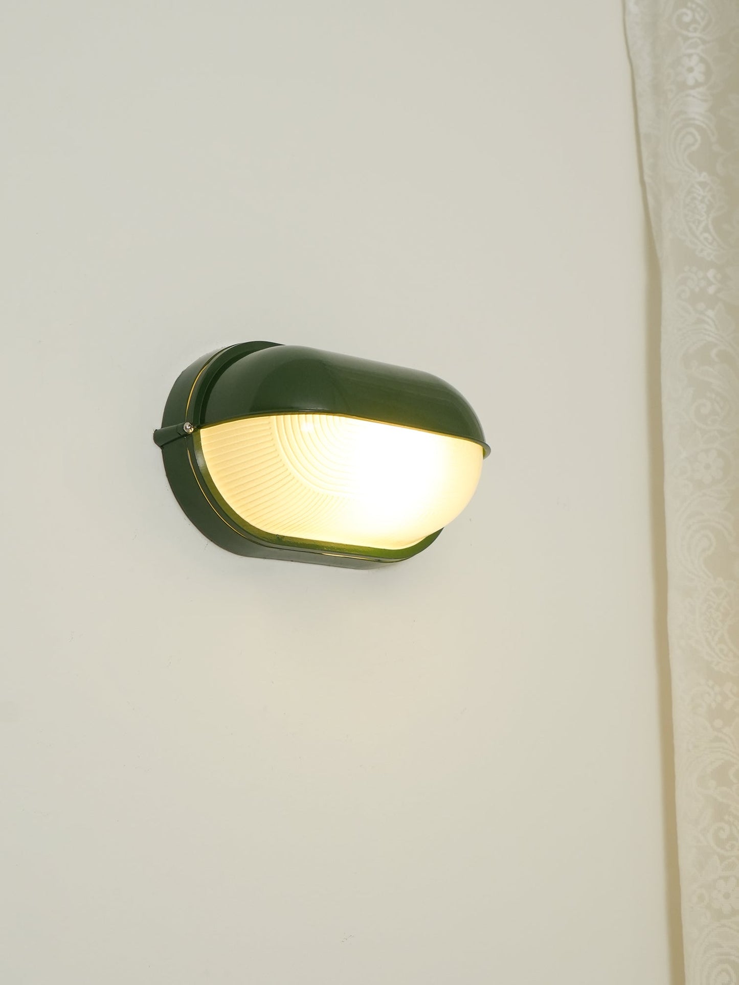 Reeve Outdoor Bulkhead Light