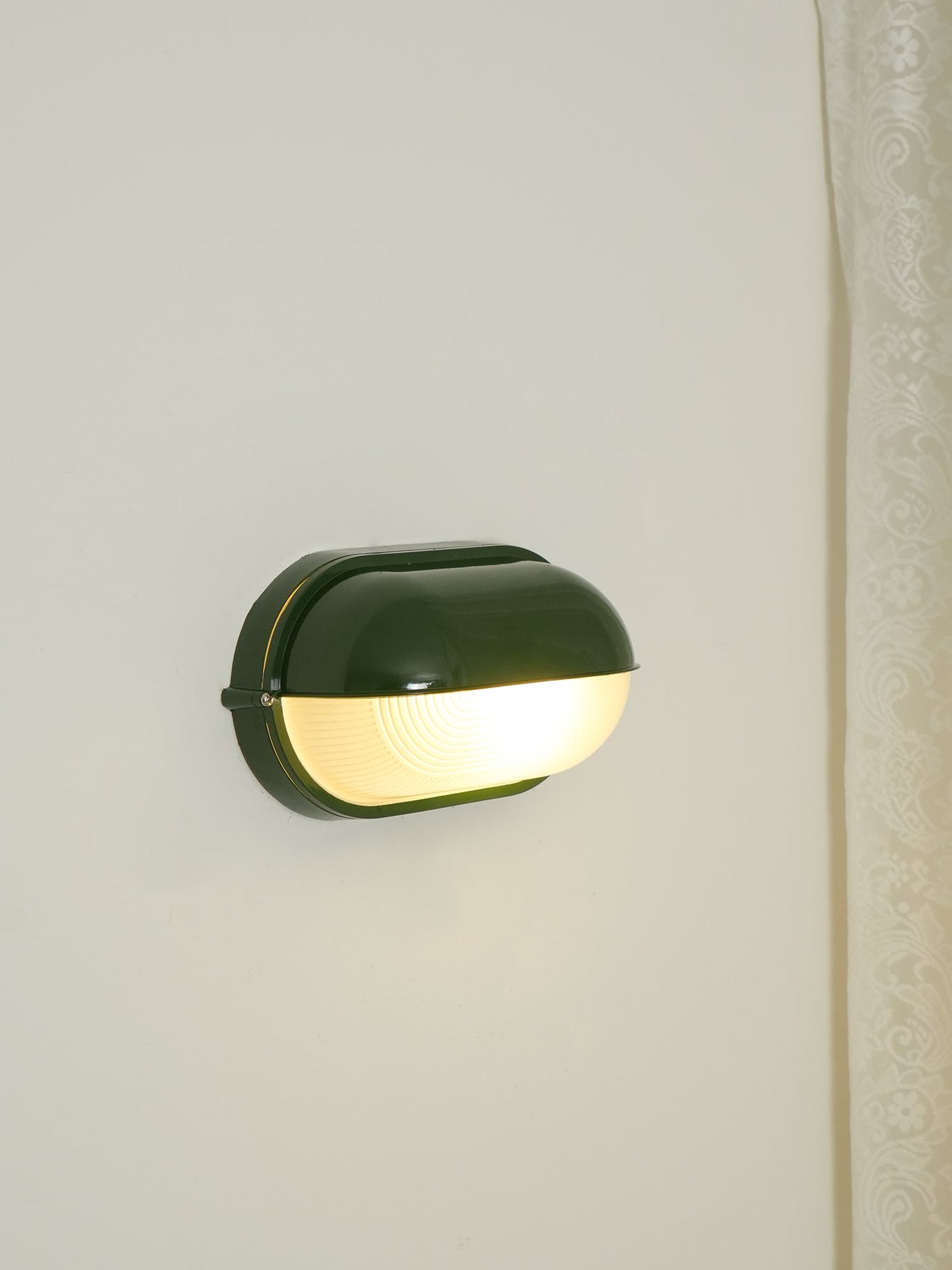 Reeve Outdoor Bulkhead Light