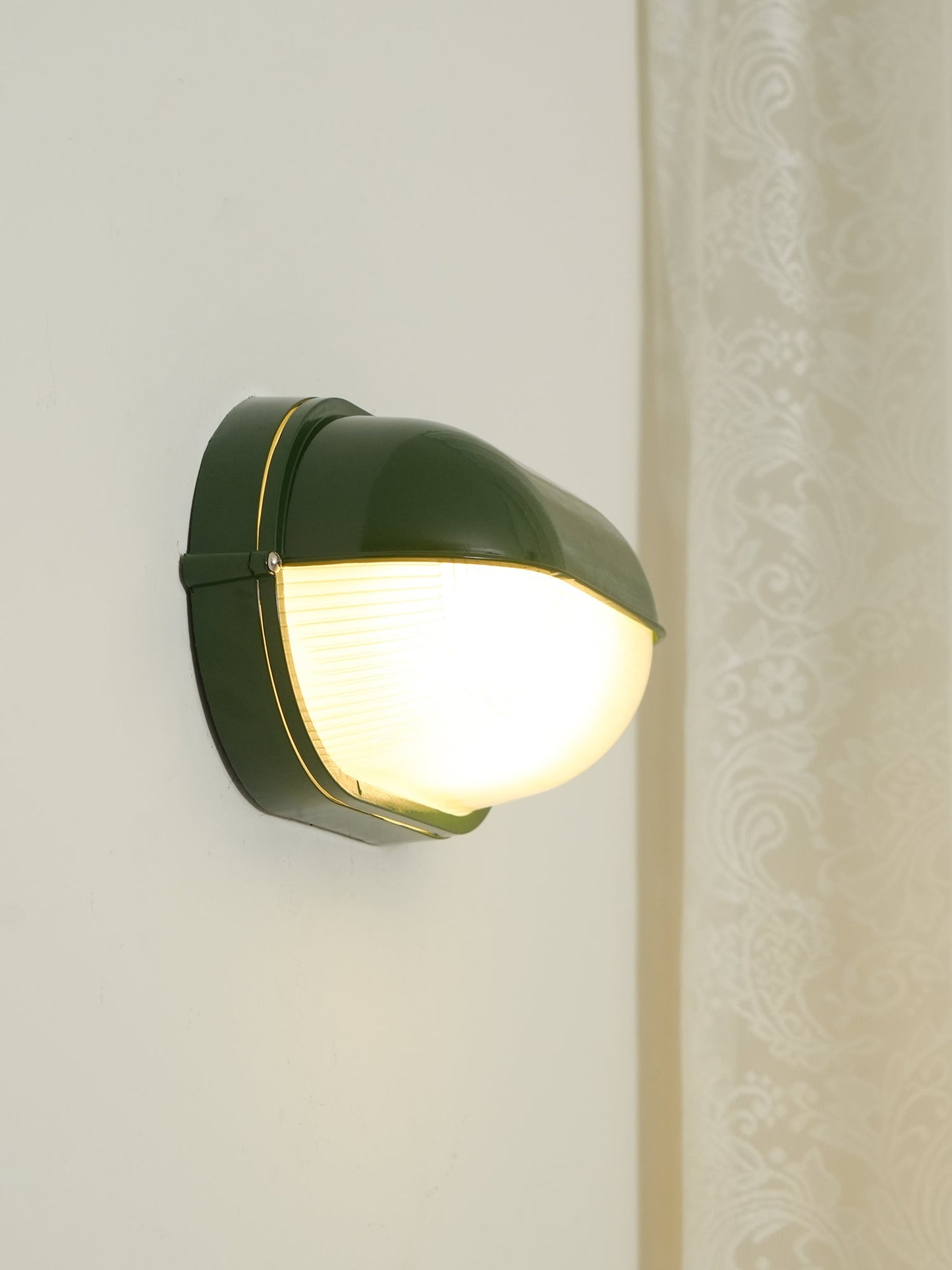Reeve Outdoor Bulkhead Light