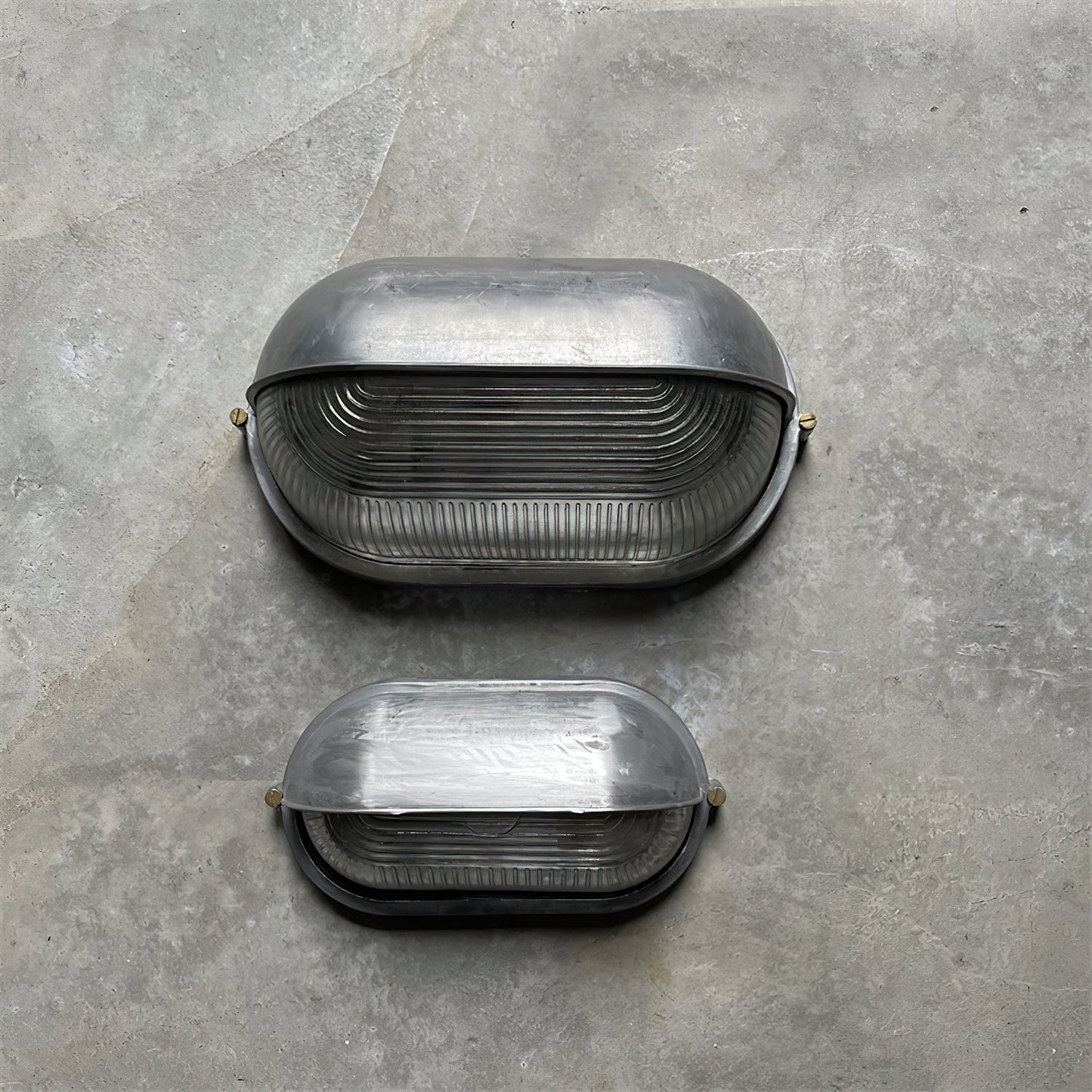 Reeve Outdoor Bulkhead Light
