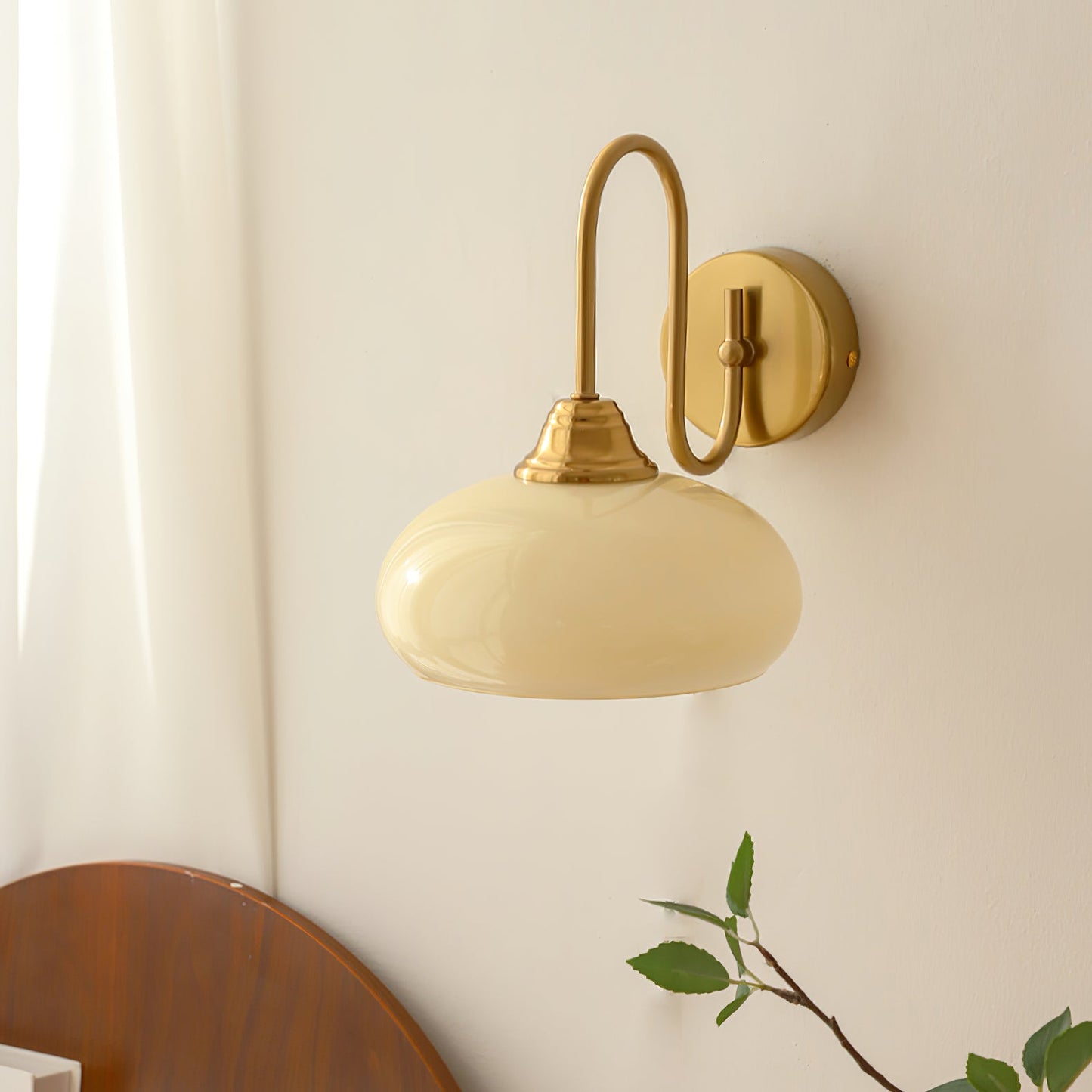Aurore Brass Wall Sconce