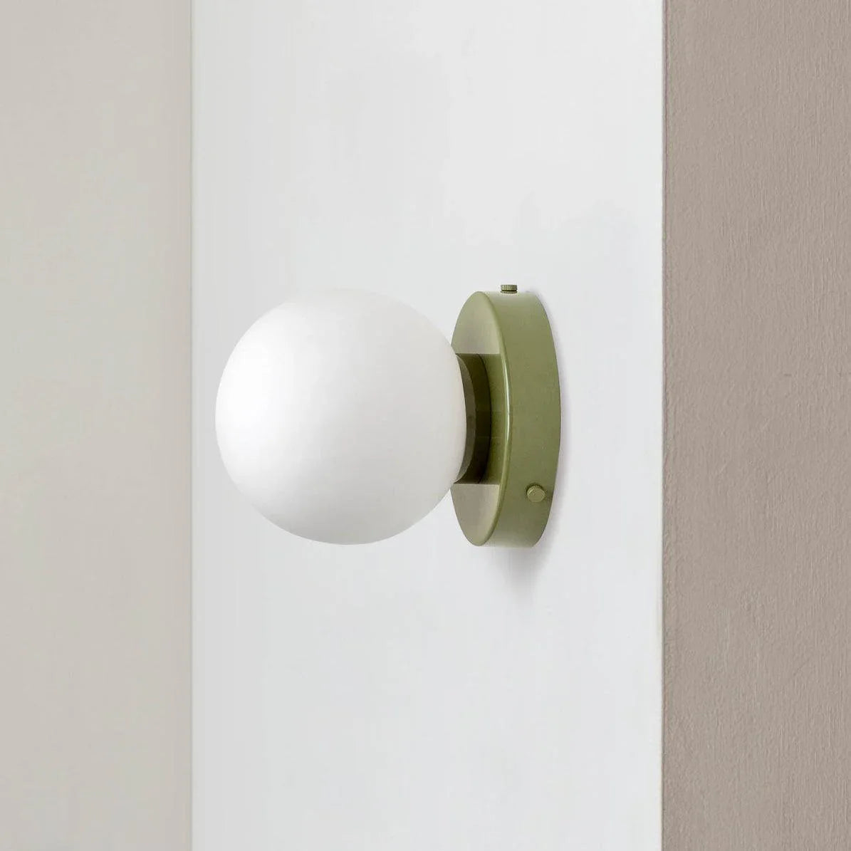Jot Wall & Ceiling Light
