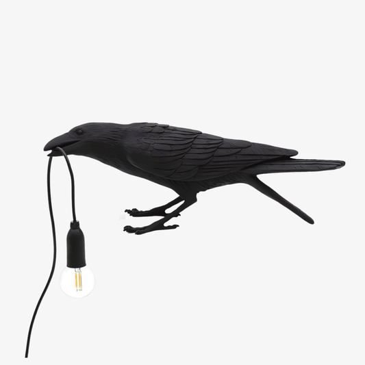 Moderne Raben-Tischlampe – Leuchte mit Vogel-Skulptur aus Harz für Wohnraumdekoration