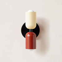 Cream / Red