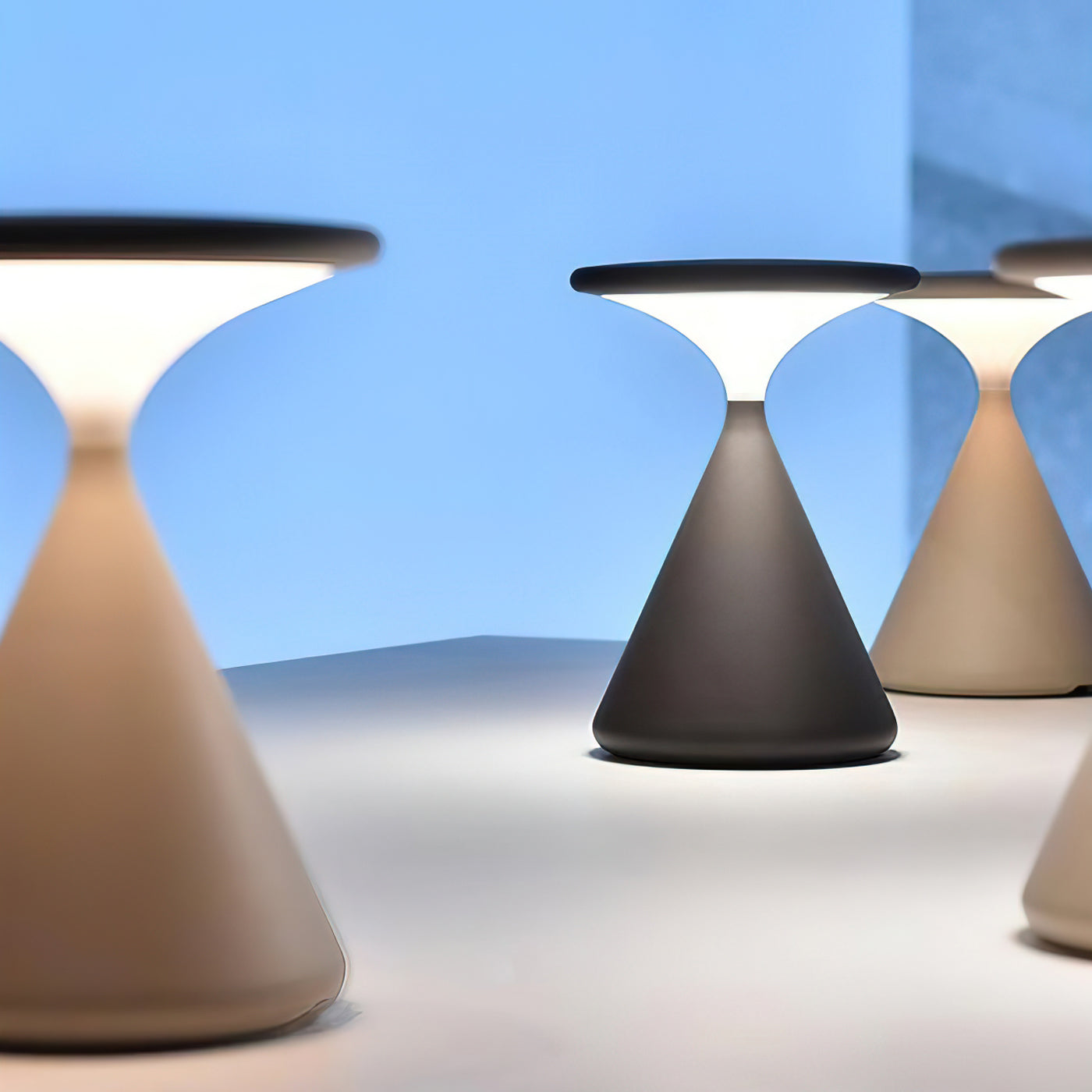 Vespera Portable Lamp