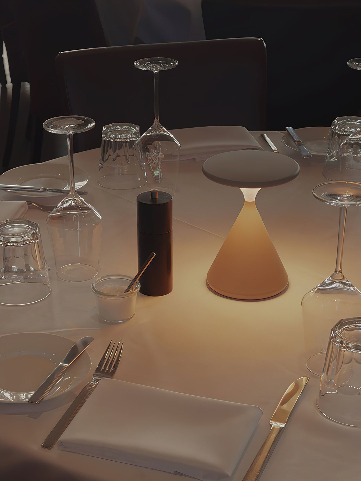 Vespera Portable Lamp