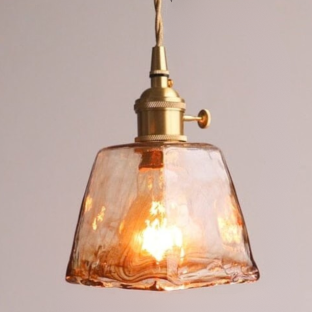 Pendelleuchte aus gehämmertem Glas mit welliger Struktur – Vintage-Messing-Stil